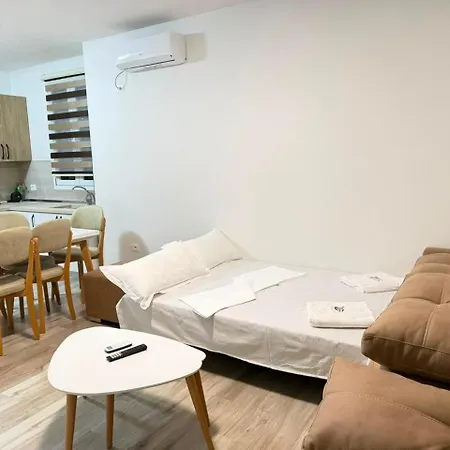 Zani's Hotel
